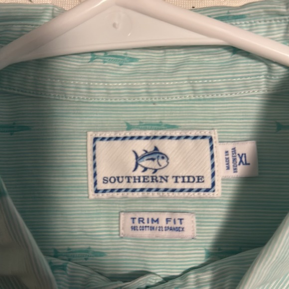 Southern Tides mint green barracuda short sleeve button down shirt - Picture 3 of 3